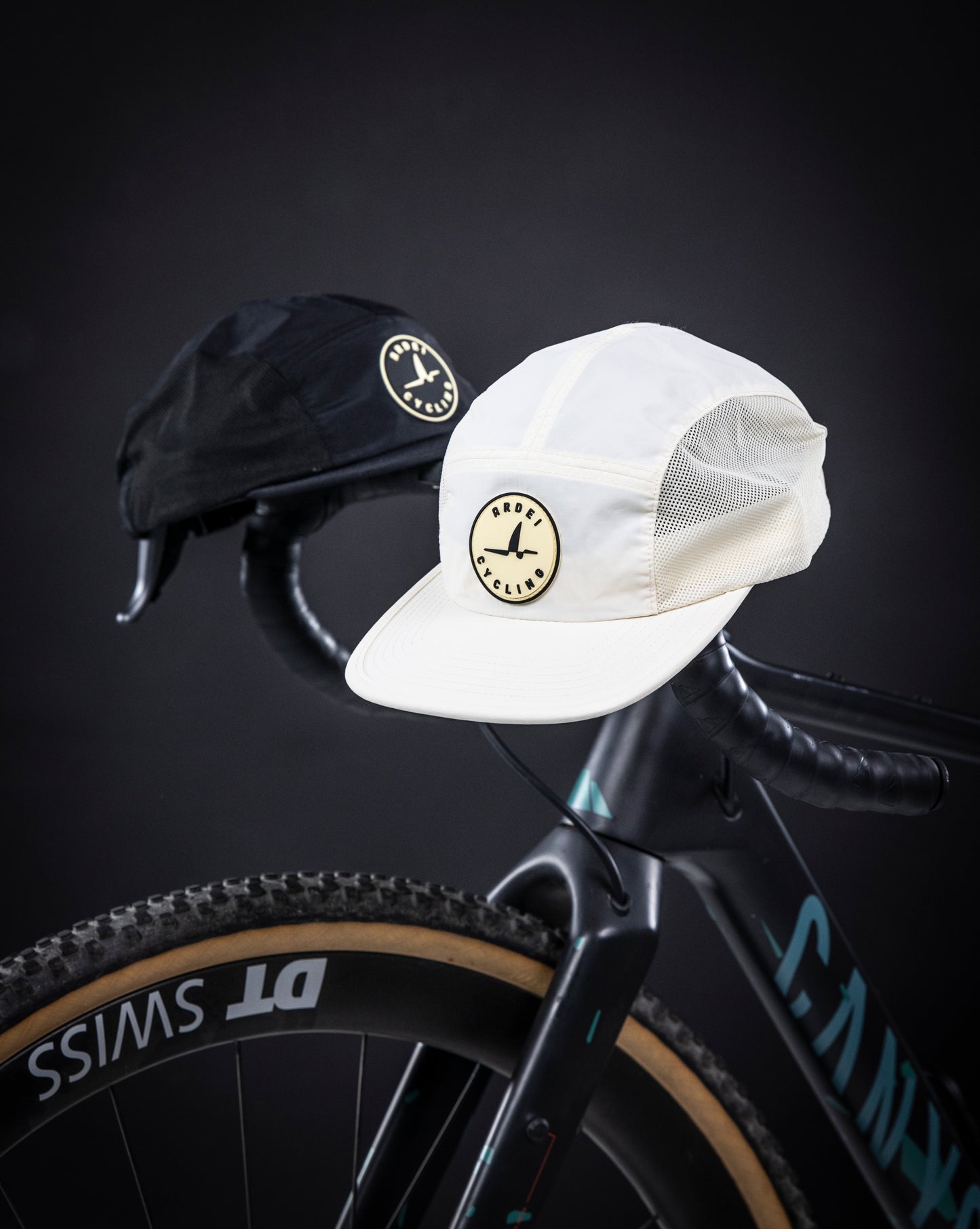 Ardei Performance Hat – Lightweight Mesh 5-Panel Cap (Cream)