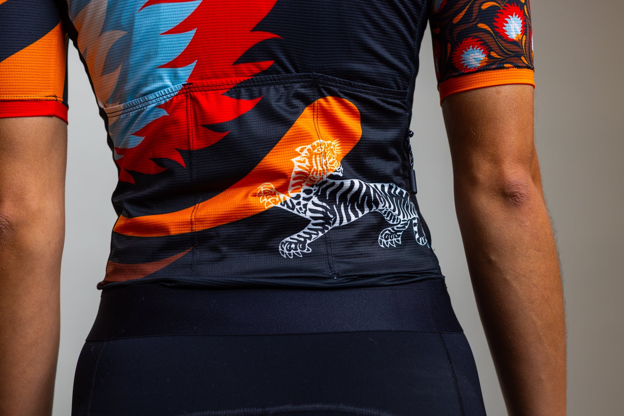 Women's Black Floral Cycling Jersey – Wild Bloom by Ardei